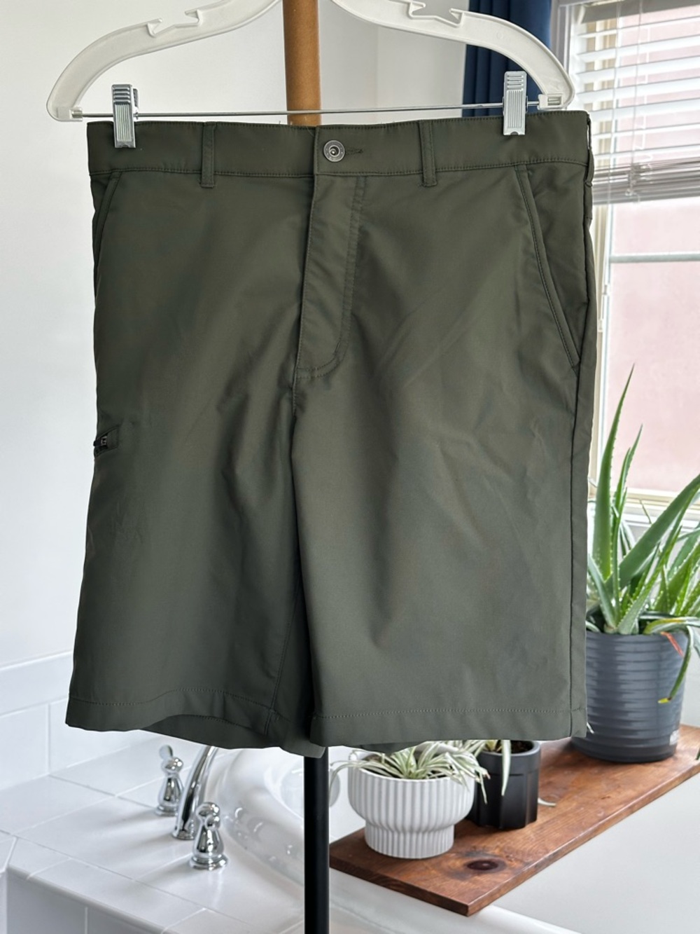 Gerry Weber Olive Green Hybrid Performance Shorts